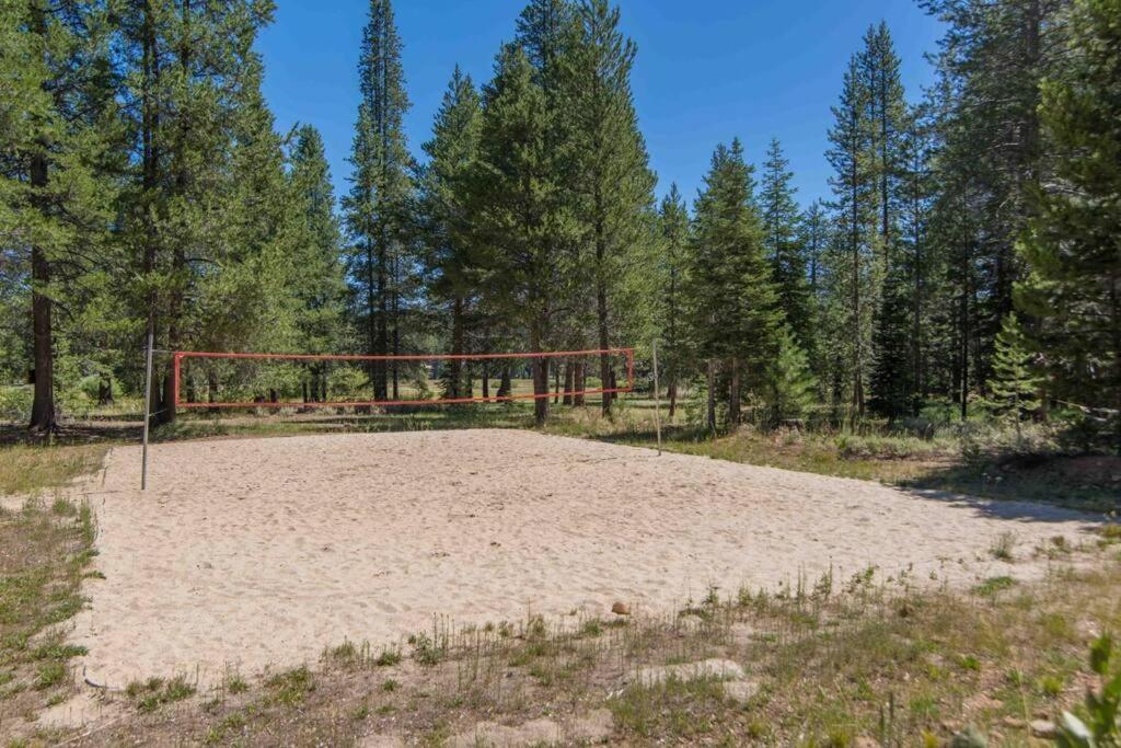 3Br Tahoe Donner Cabin With Hoa Perks Like Pools Hot-Tub Minutes To Trails Lake Golf Truckee Ngoại thất bức ảnh