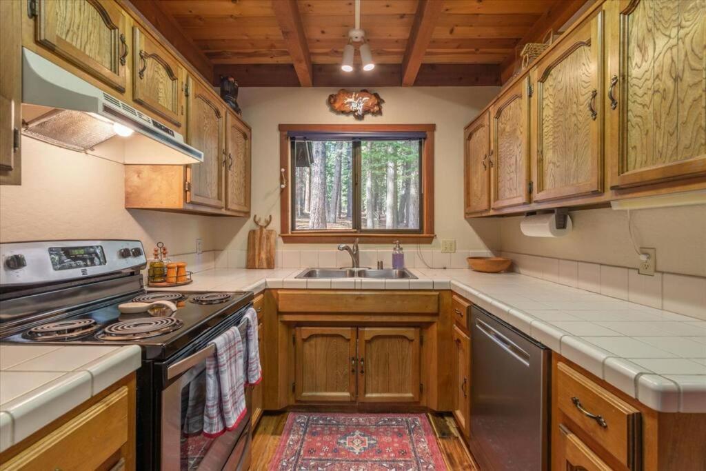 3Br Tahoe Donner Cabin With Hoa Perks Like Pools Hot-Tub Minutes To Trails Lake Golf Truckee Ngoại thất bức ảnh