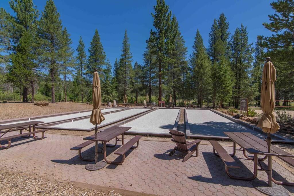 3Br Tahoe Donner Cabin With Hoa Perks Like Pools Hot-Tub Minutes To Trails Lake Golf Truckee Ngoại thất bức ảnh